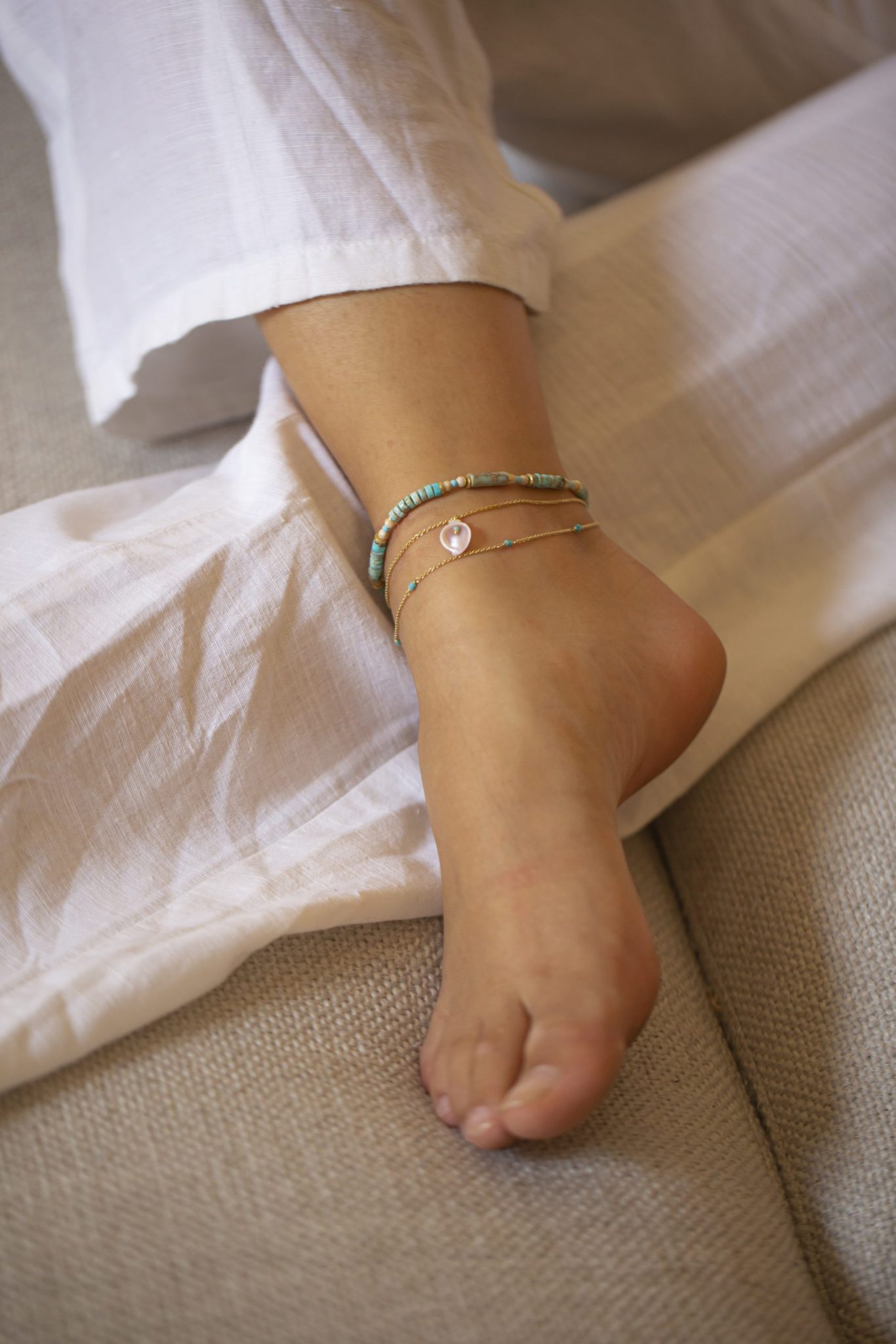 alisia foot bracelets cover